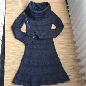 Stunning navy blue salepepe hand cable knit dress